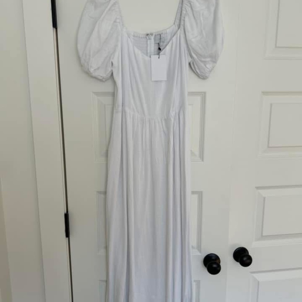 White sugar lips dress